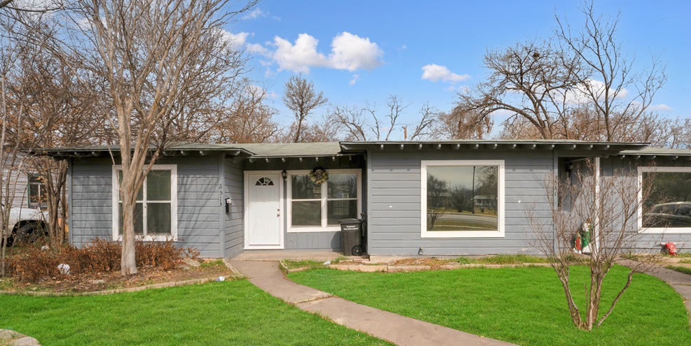Property main image